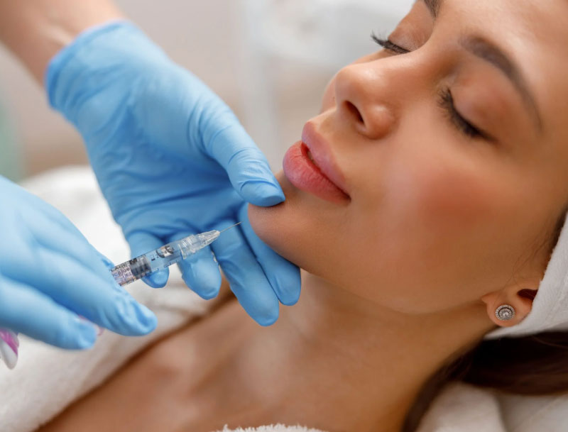 dr-christian-zapata-Cómo-rejuvenecer-sin-perder-tu-esencia-armonizacion-facial-4